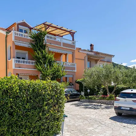 Appartamento 1 Bedroom Beautiful In Barbat na Rabu